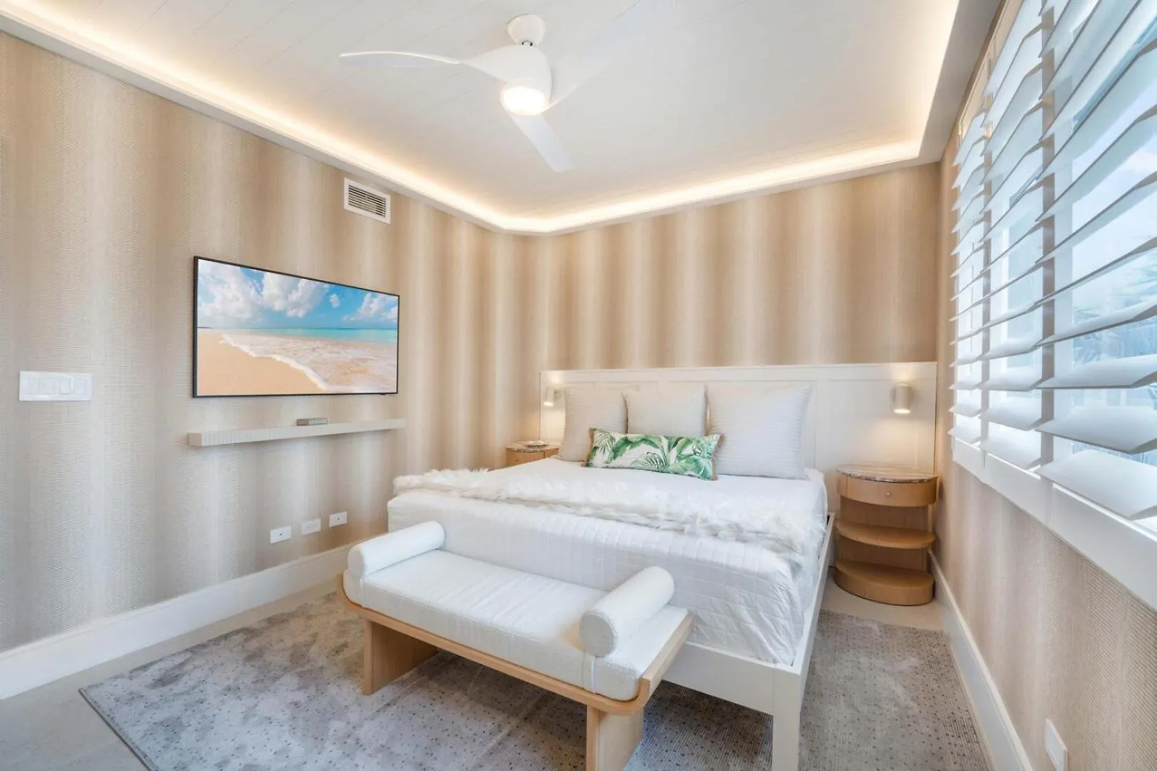 Beachcomber 11 George Town Apartman